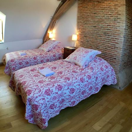 Le Presbytere Du Vigneau Ménil Esterno foto