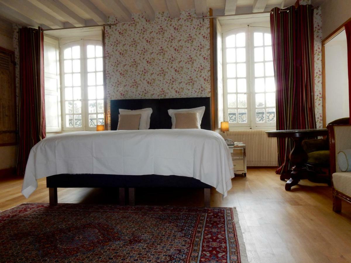 Le Presbytere Du Vigneau Ménil Esterno foto
