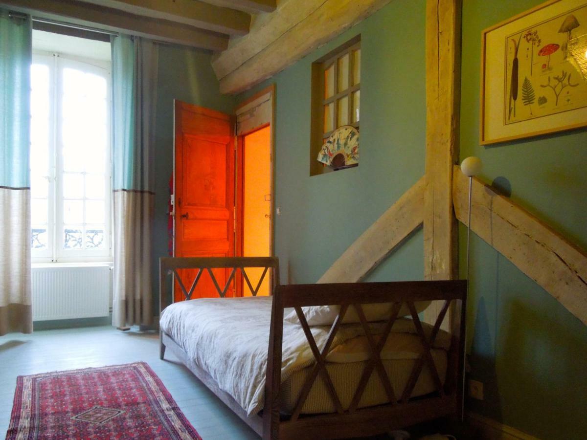 Le Presbytere Du Vigneau Ménil Esterno foto